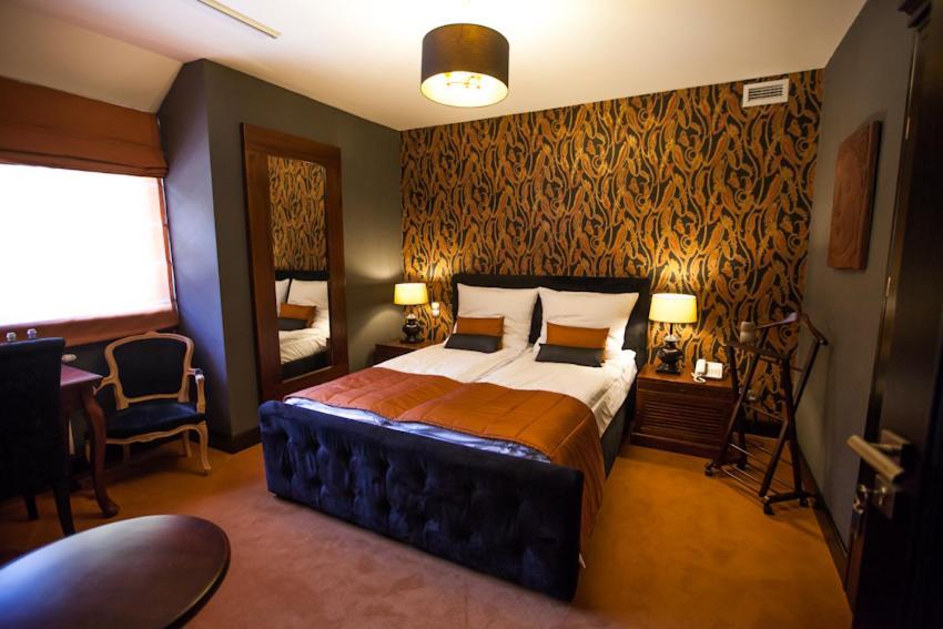 Dwor Sanna Hotel Wierzchowiska Ngoại thất bức ảnh